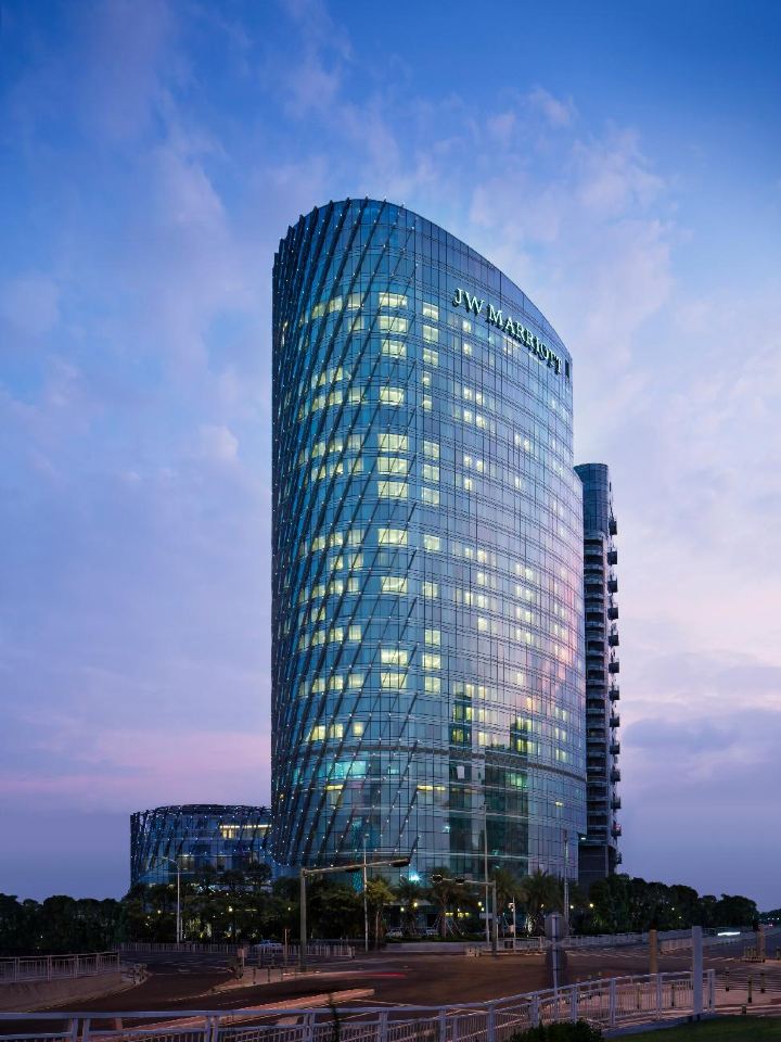 What makes Shenzhen JW Marriott Hotel so special? Its the perfect luxury spot for your next Shenzhen trip!