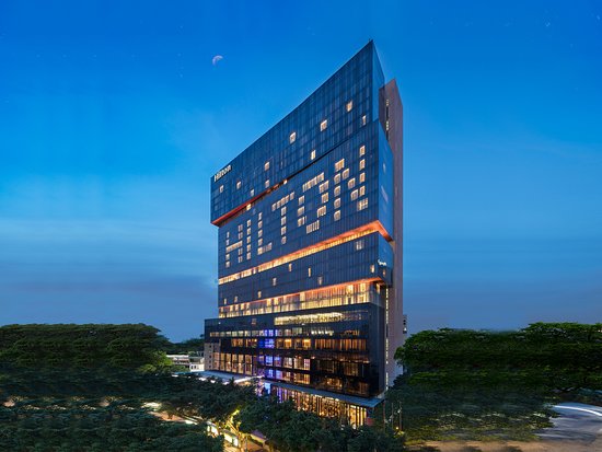 Want a top stay at Guangzhou Hilton Cuiheng? (Here are easy booking tips for a truly memorable and fun visit)