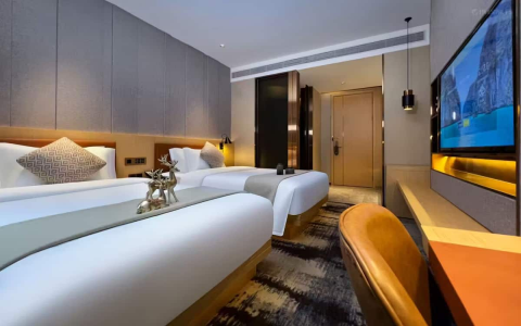 What star rating is Guangzhou Yizhi Hotel? Get the answer.