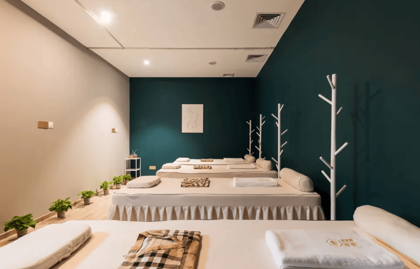 Want ultimate relaxation at a Shenzhen Spa Club? Here is how you can book your perfect escape easily.